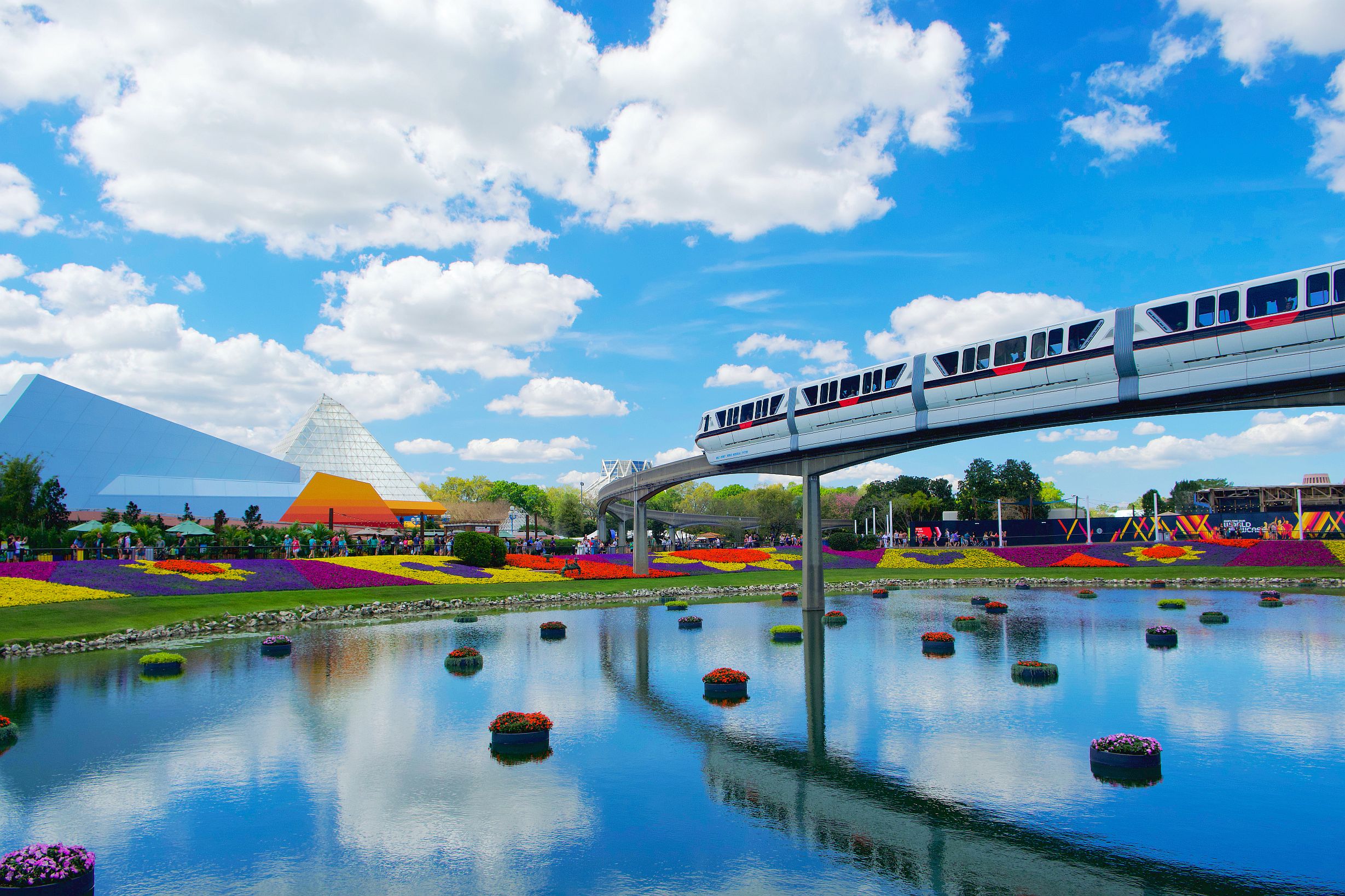 Character Dining at Disney World: Complete Guide