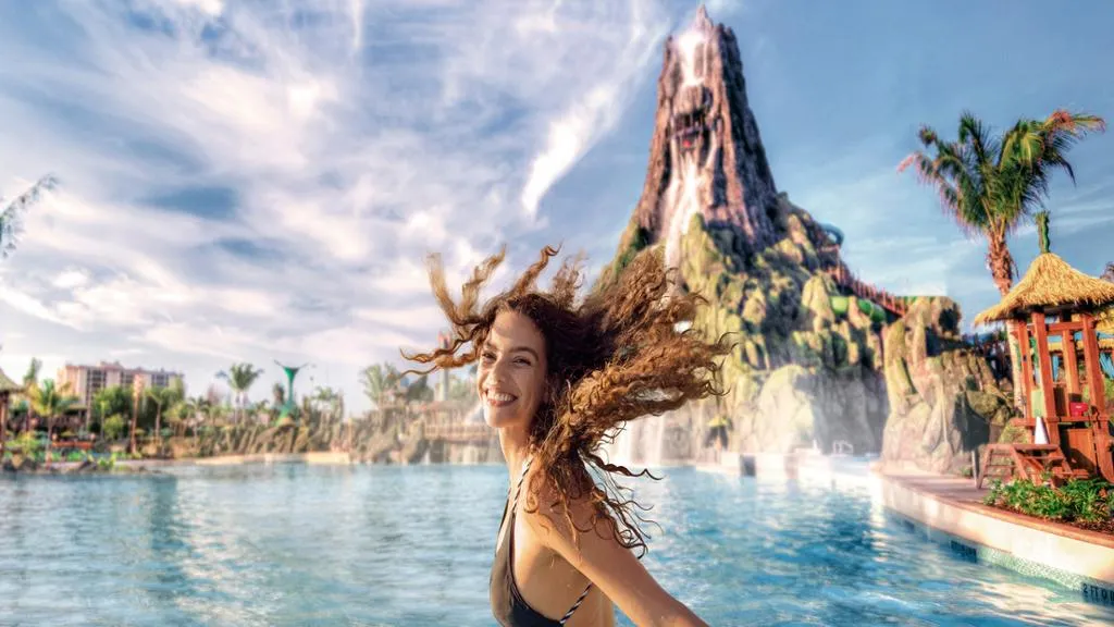 6-Day Park-to-Park WITH Volcano Bay Ticket  