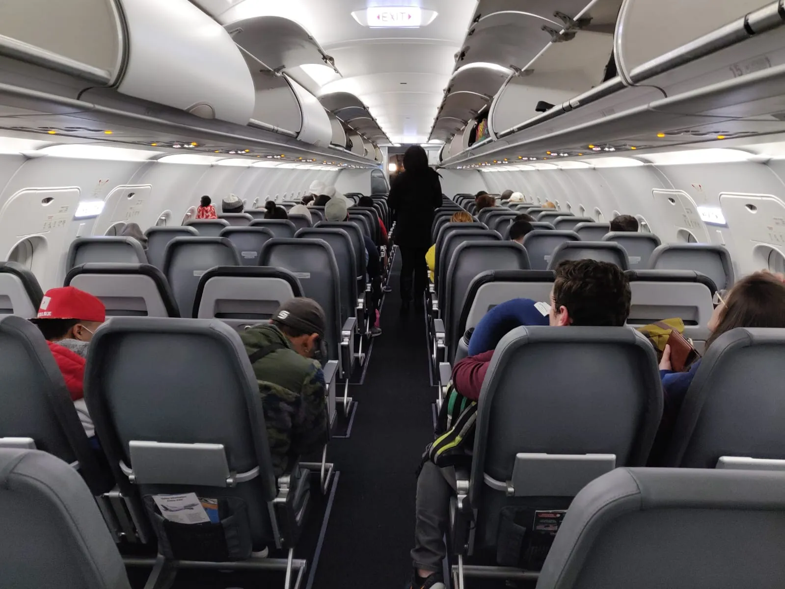 Flying to Orlando: Airports and Flight Tips