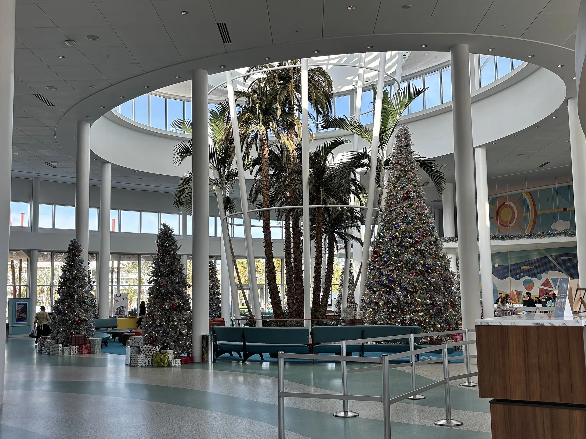 Universal Orlando at Christmas — Holidays Guide